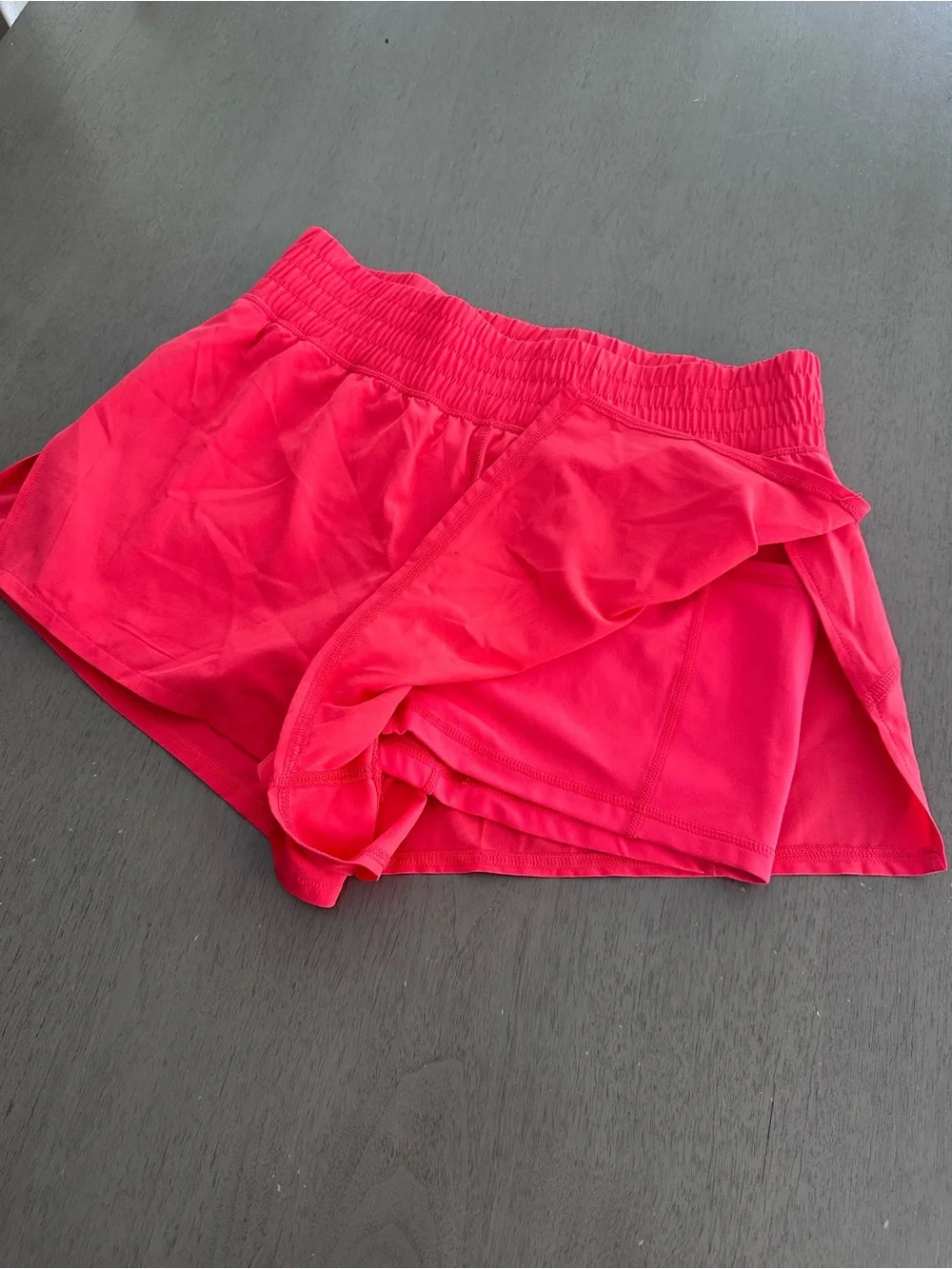 90 DEGREE by REFLEX Lightstreme Love and Flutter Running Shorts Red Size Medium